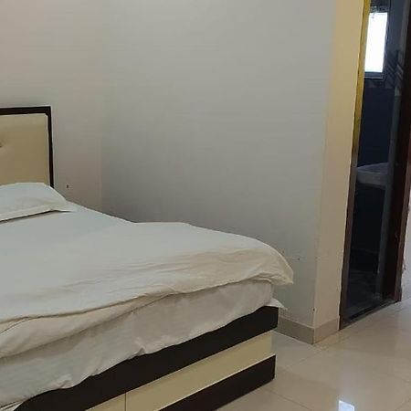 Bhagwan Hotel Gonda 외부 사진